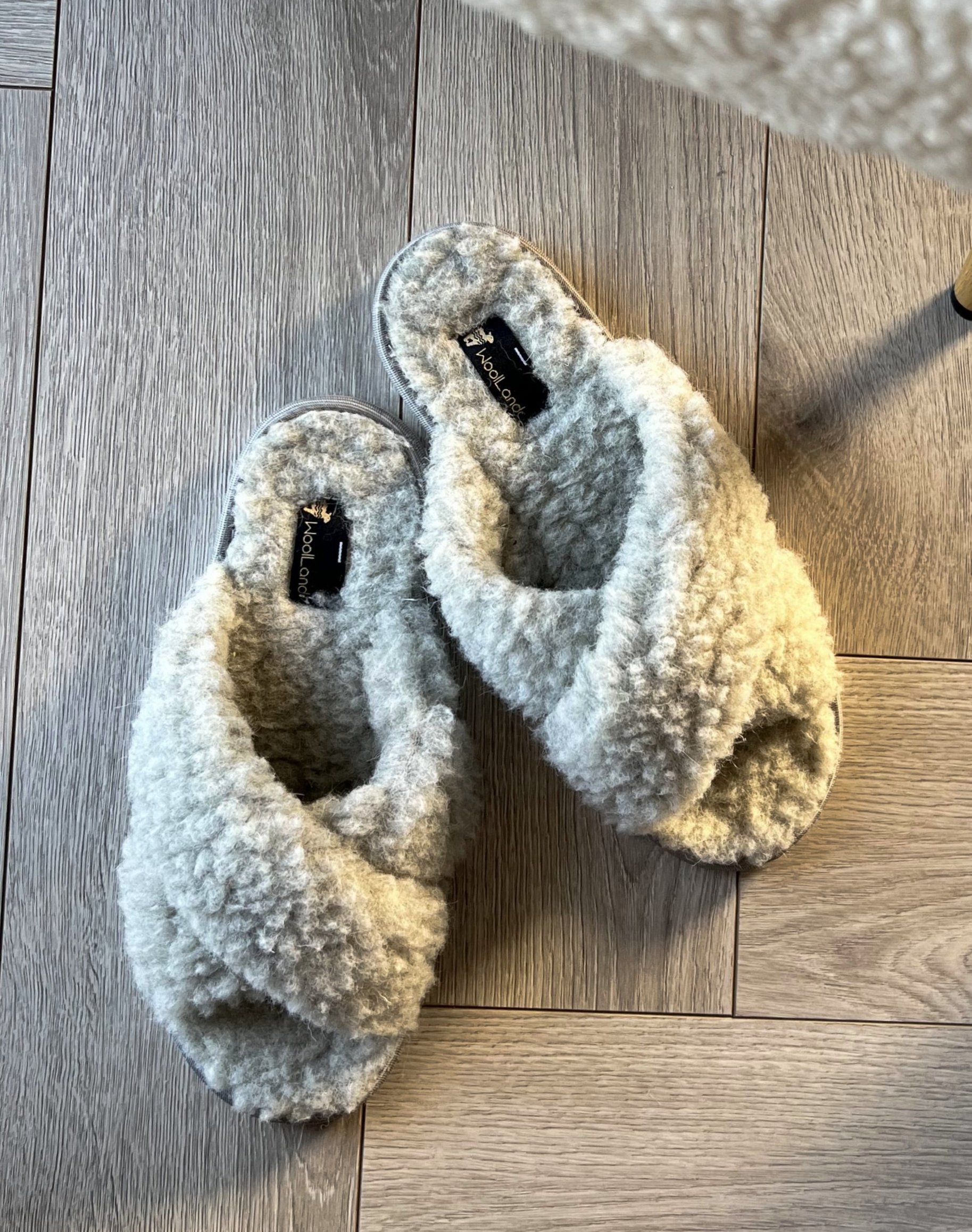 WoolLando merino vilnos pilkos atviros šlepetės