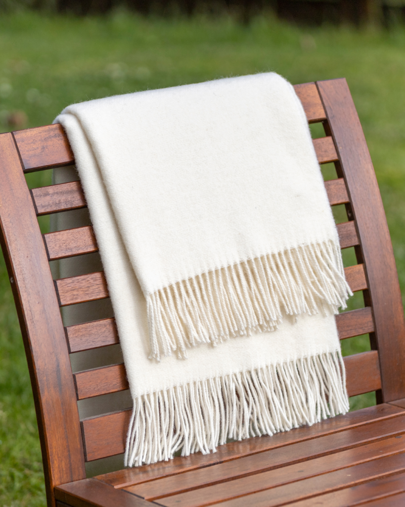Woolland NEW ZEALAND Luxury 100% vilnonis pledas WHITE